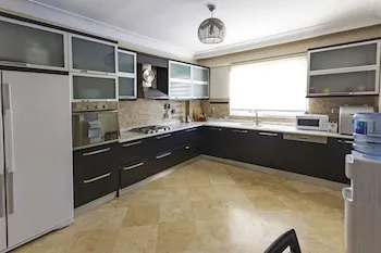 Paradise Town Villa Royal