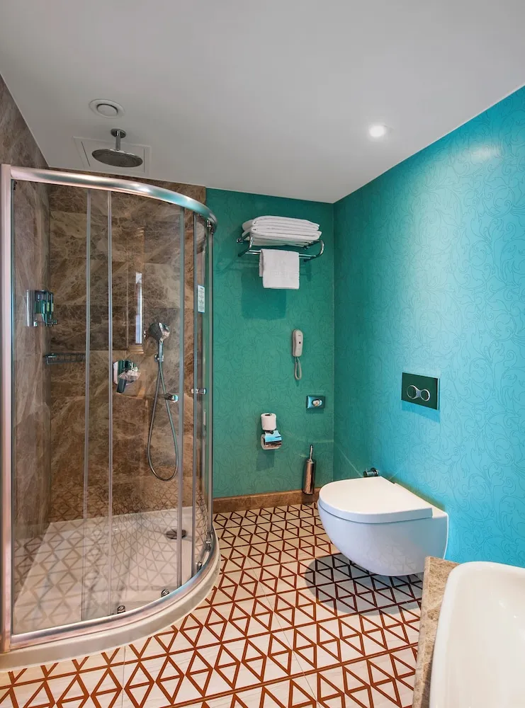 Family Oda, 2 Banyo