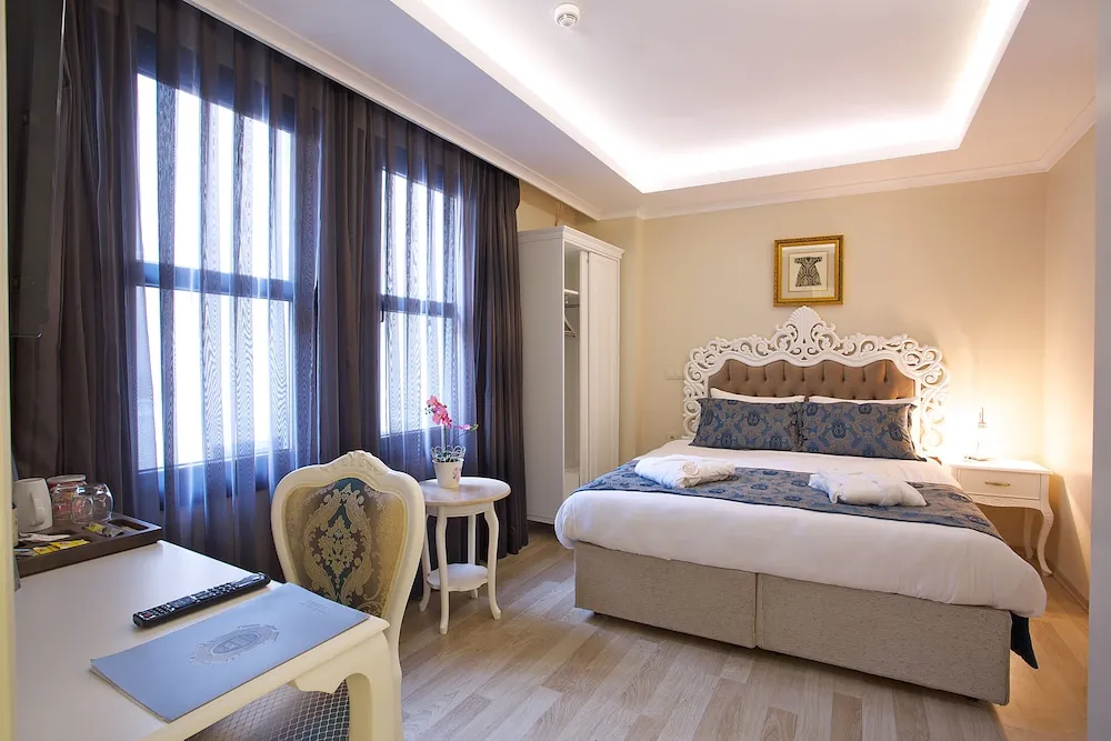 Tek Büyük Yataklı Oda, Şehir Manzaralı