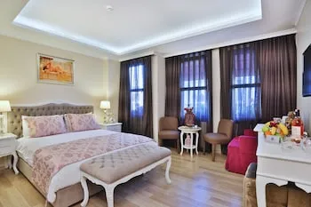 Barefoot Hotel