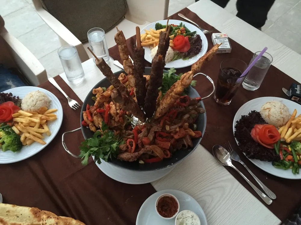 Yemek ve içecek