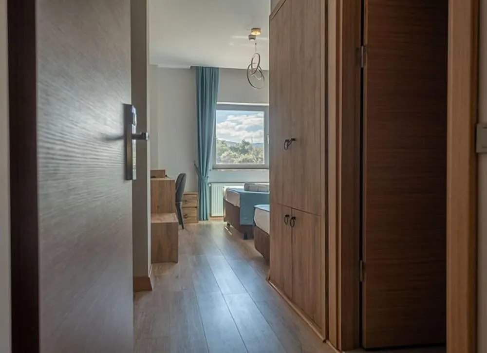 Standard Tek Büyük veya İki Ayrı Yataklı Oda