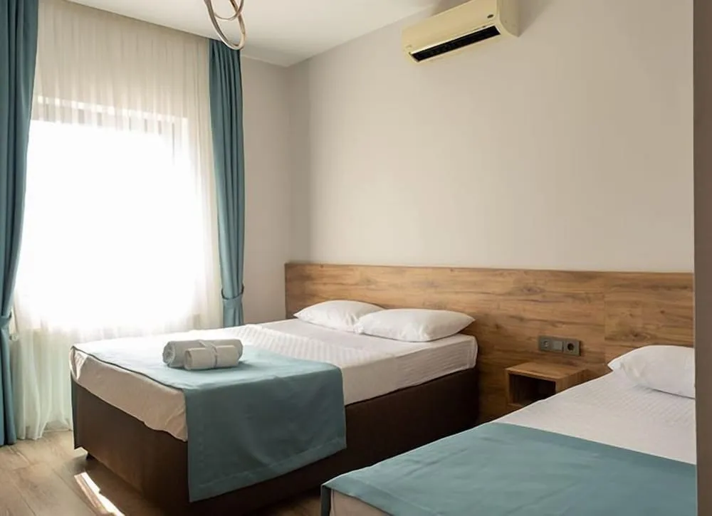 Standard Tek Büyük veya İki Ayrı Yataklı Oda