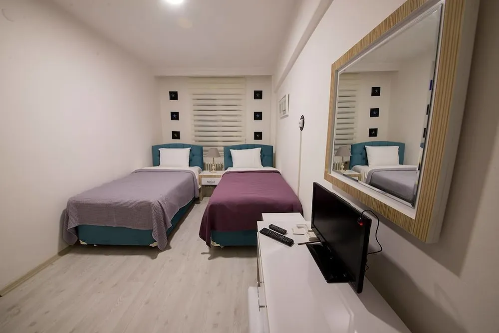 Standard Tek Büyük veya İki Ayrı Yataklı Oda