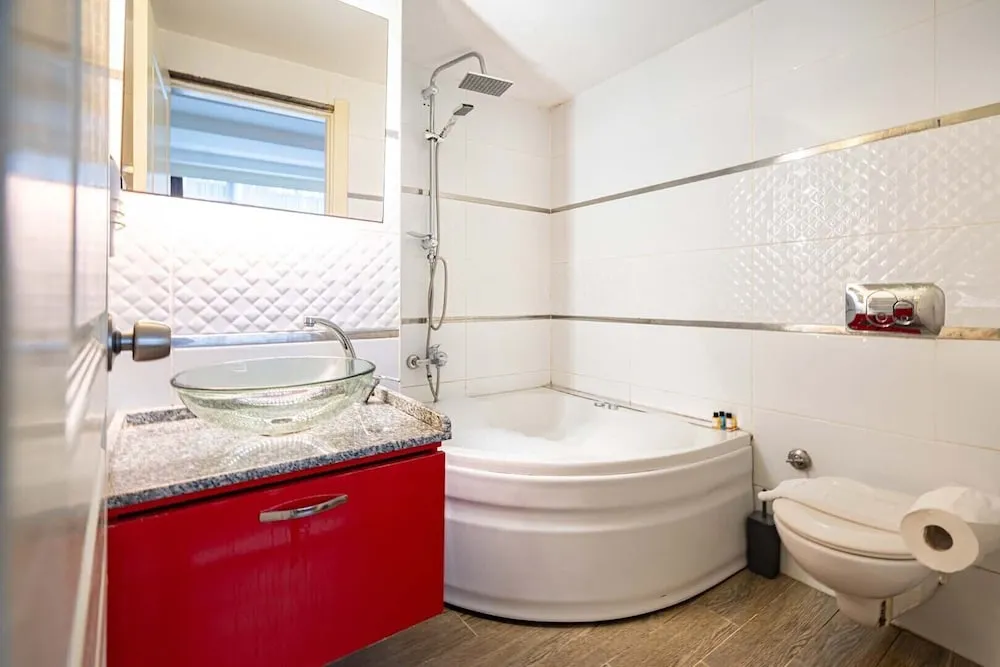 Elite Room, 1 Double Bed with Sofa bed, Bathtub, Kitchenette