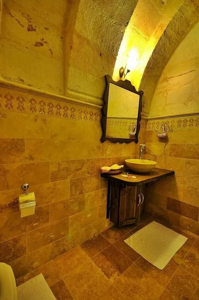 Honeymoon Tek Büyük Yataklı Oda