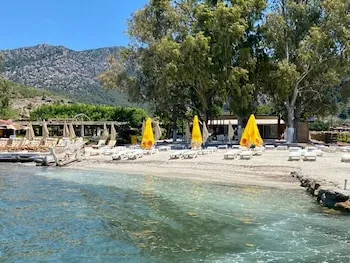 Mavi Yengec Bungalows and Hotel