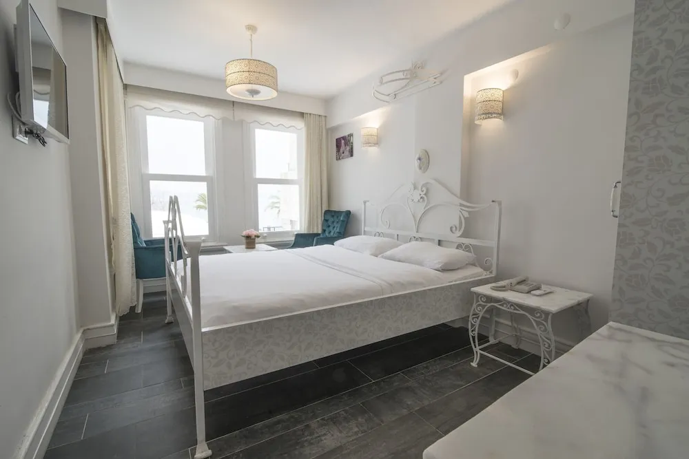 Deluxe Tek Büyük Yataklı Oda, Deniz Manzaralı