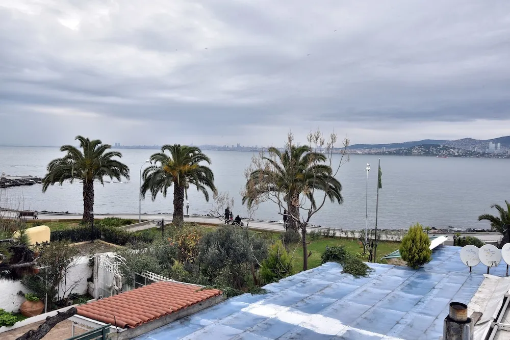 Deluxe Tek Büyük Yataklı Oda, Deniz Manzaralı