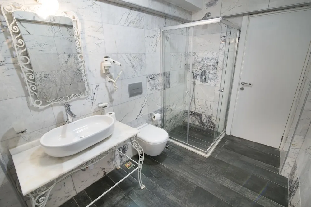 Deluxe Tek Büyük Yataklı Oda, Deniz Manzaralı
