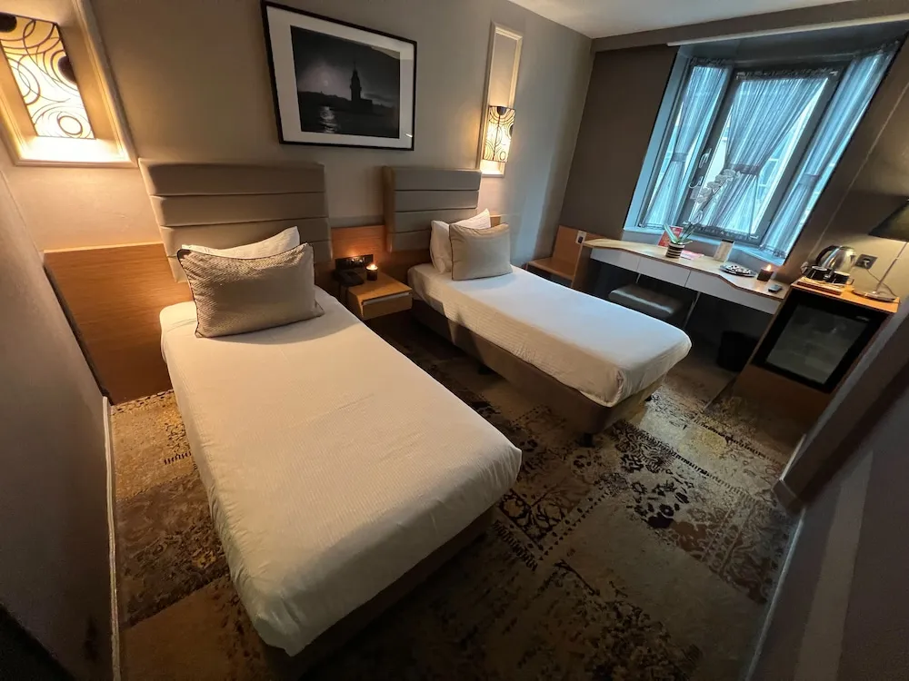 Standard Tek Büyük veya İki Ayrı Yataklı Oda