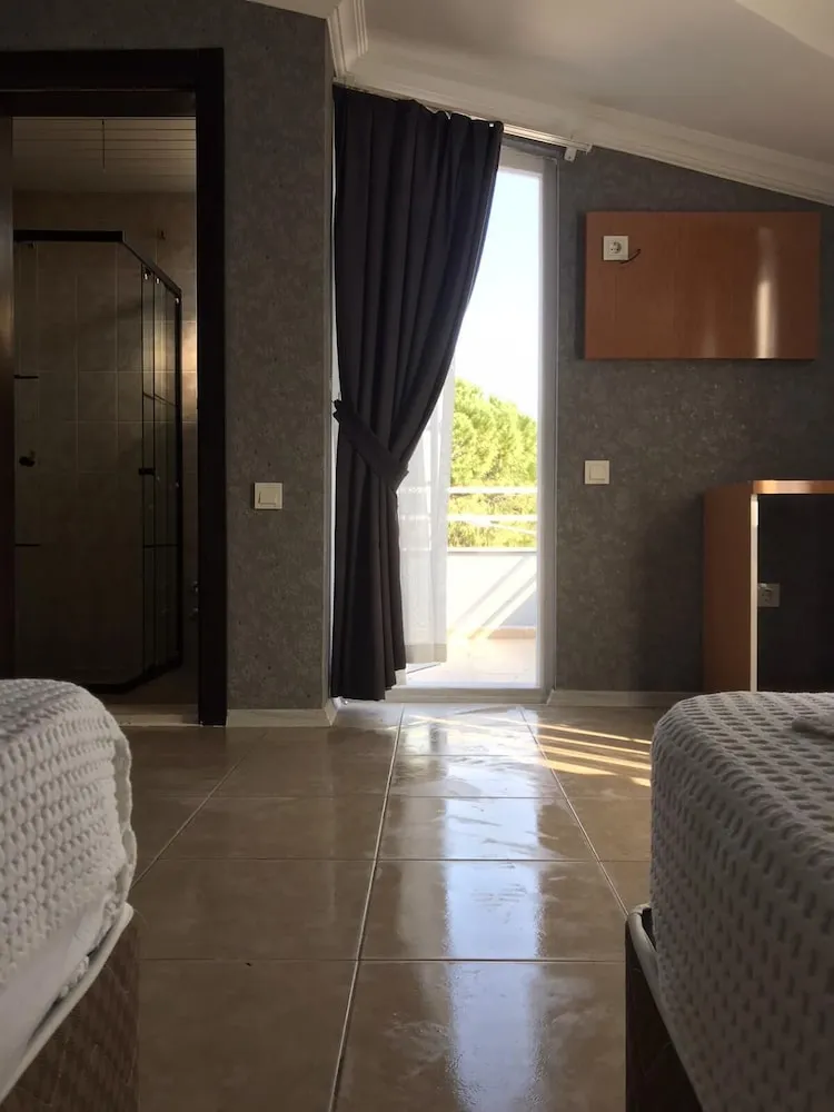Standard Üç Kişilik Oda