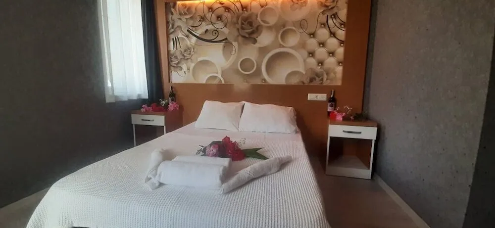 Standard Tek Büyük veya İki Ayrı Yataklı Oda