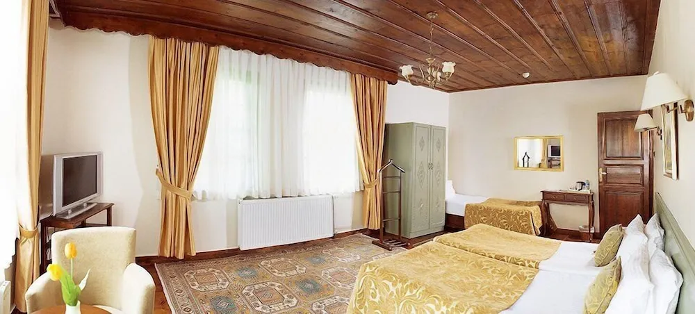 Standard Üç Kişilik Oda