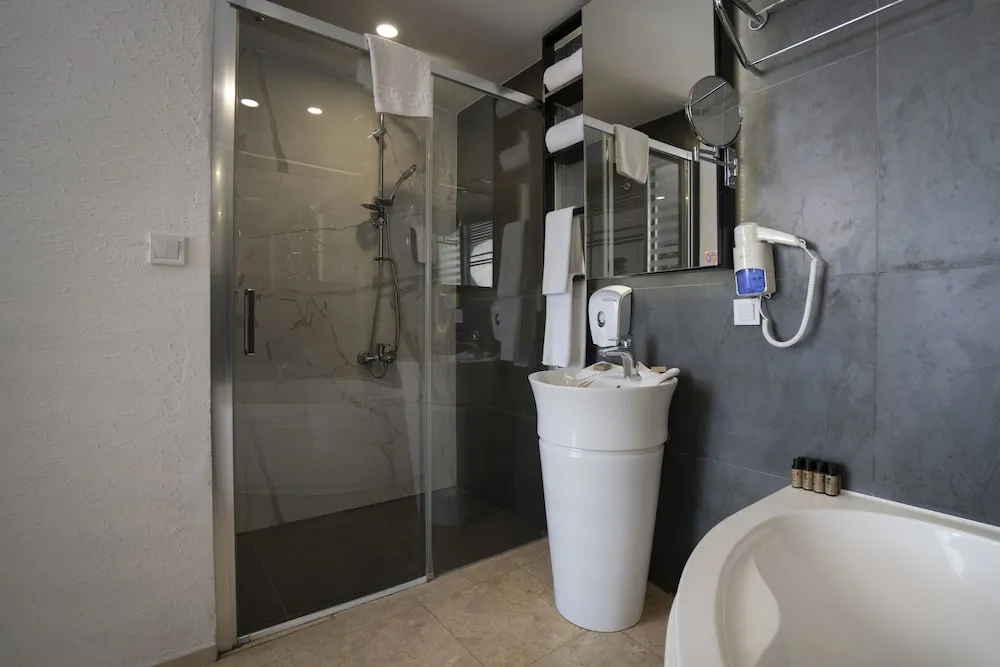 Romantic Oda, Kişiye Özel Havuzlu