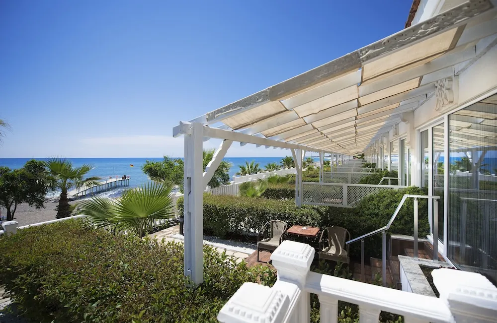 Superior Deluxe Sea View