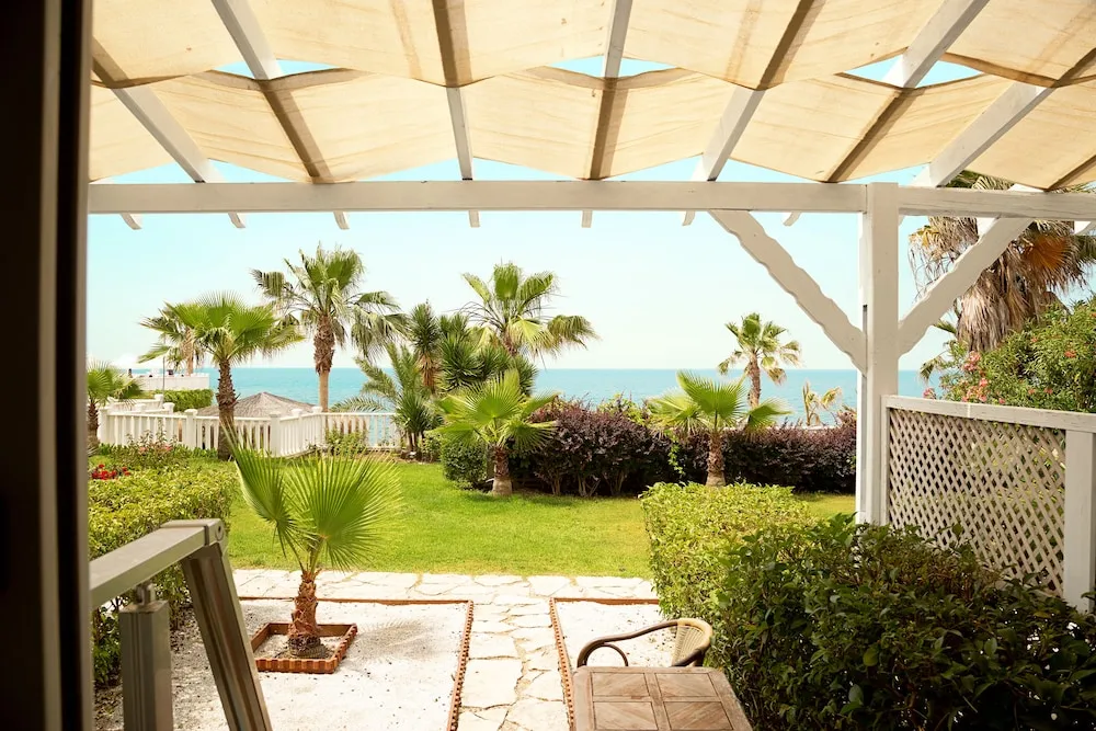 Superior Deluxe Sea View