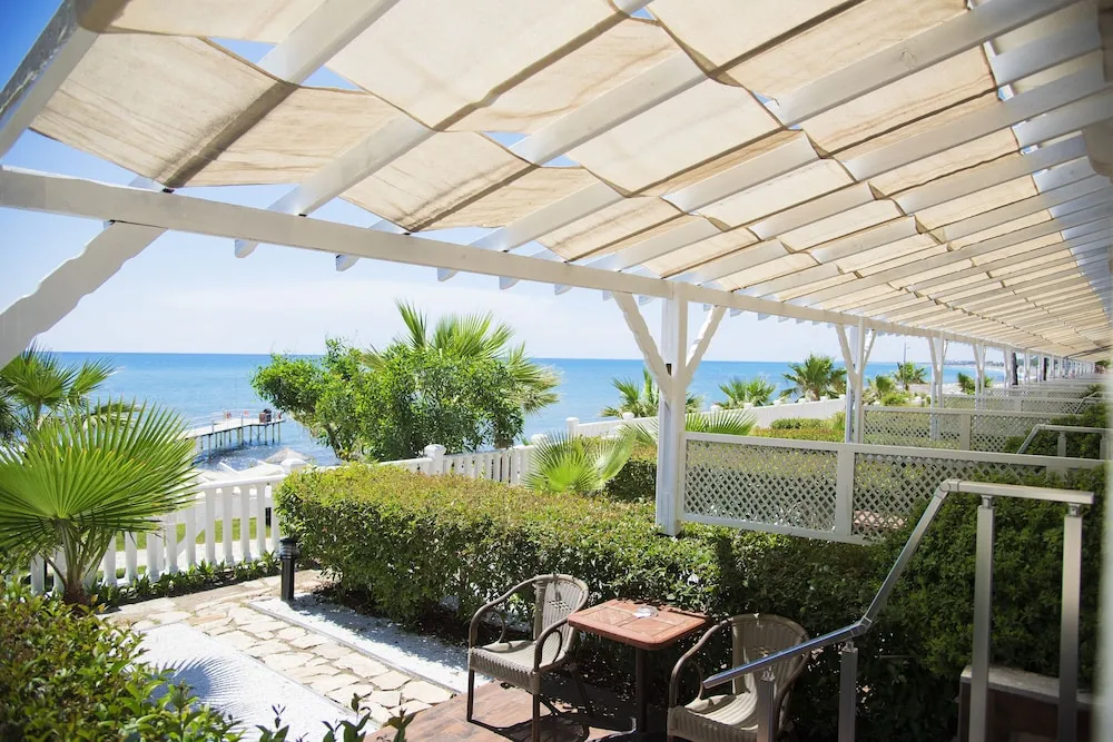 Superior Deluxe Sea View