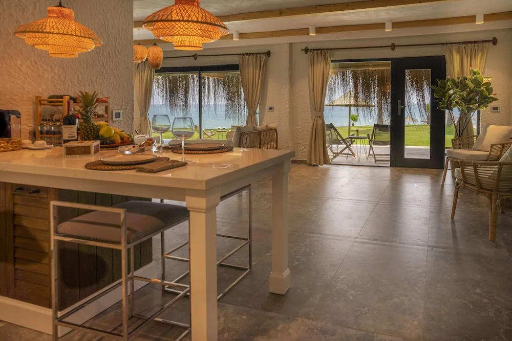 Presidential Villa, 2 Yatak Odası, Havuz Kullanımı, Plaj Kenarı