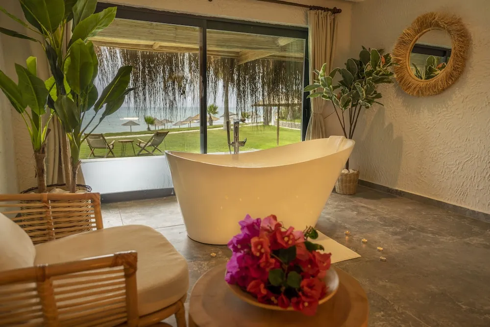 Presidential Villa, 2 Yatak Odası, Havuz Kullanımı, Plaj Kenarı