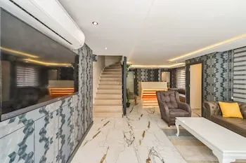 Gen Suites