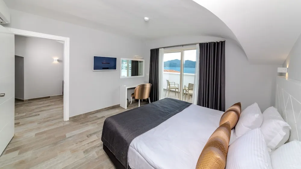 Standard Room Land View