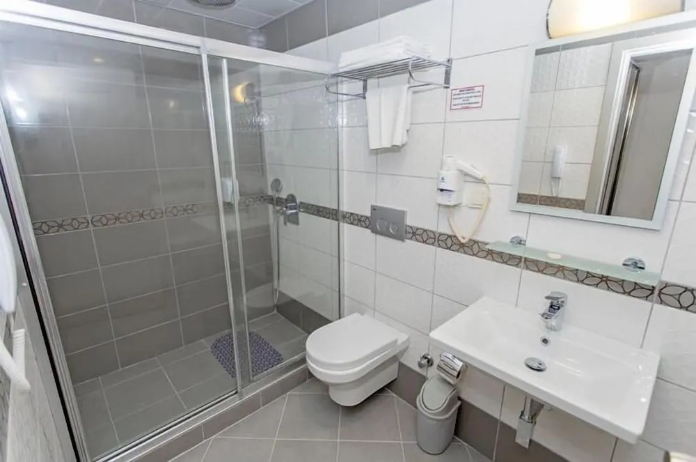 Deluxe Apart Daire, Teras
