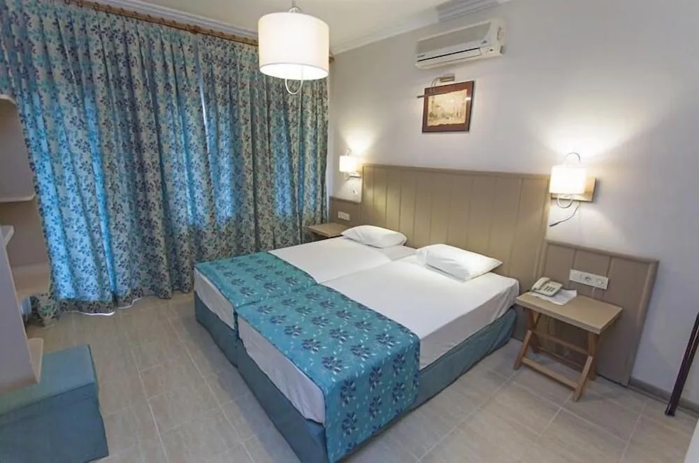 Deluxe Apart Daire, Teras