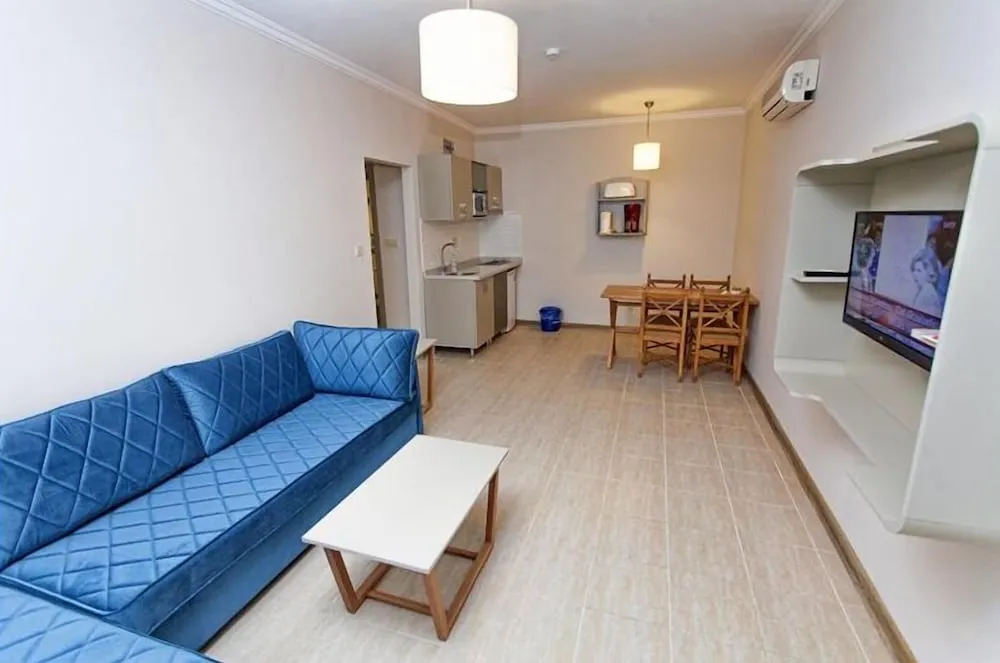 Deluxe Apart Daire, Teras
