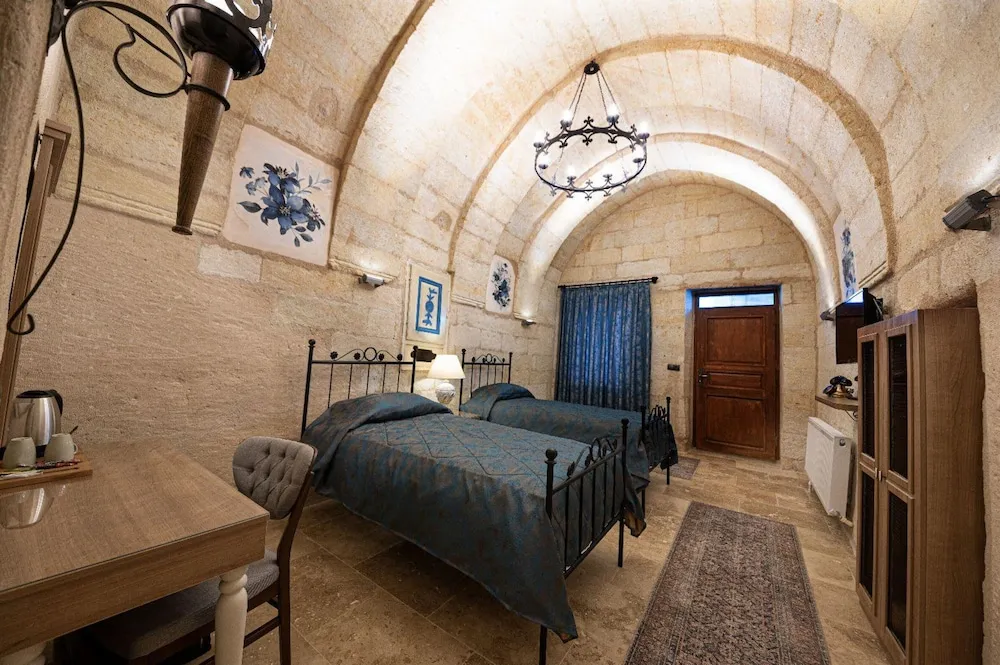 Standard Oda, 1 Büyük (Queen) Boy Yatak