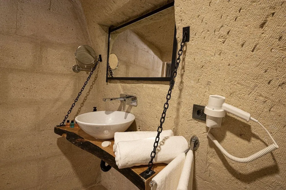 Standard Oda, 1 Büyük (Queen) Boy Yatak