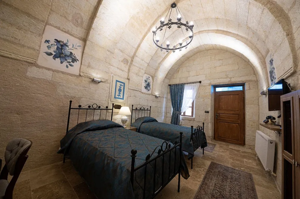 Standard Oda, 1 Büyük (Queen) Boy Yatak