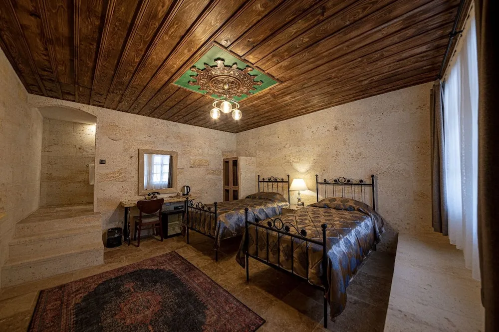 Standard Oda, 1 Büyük (Queen) Boy Yatak