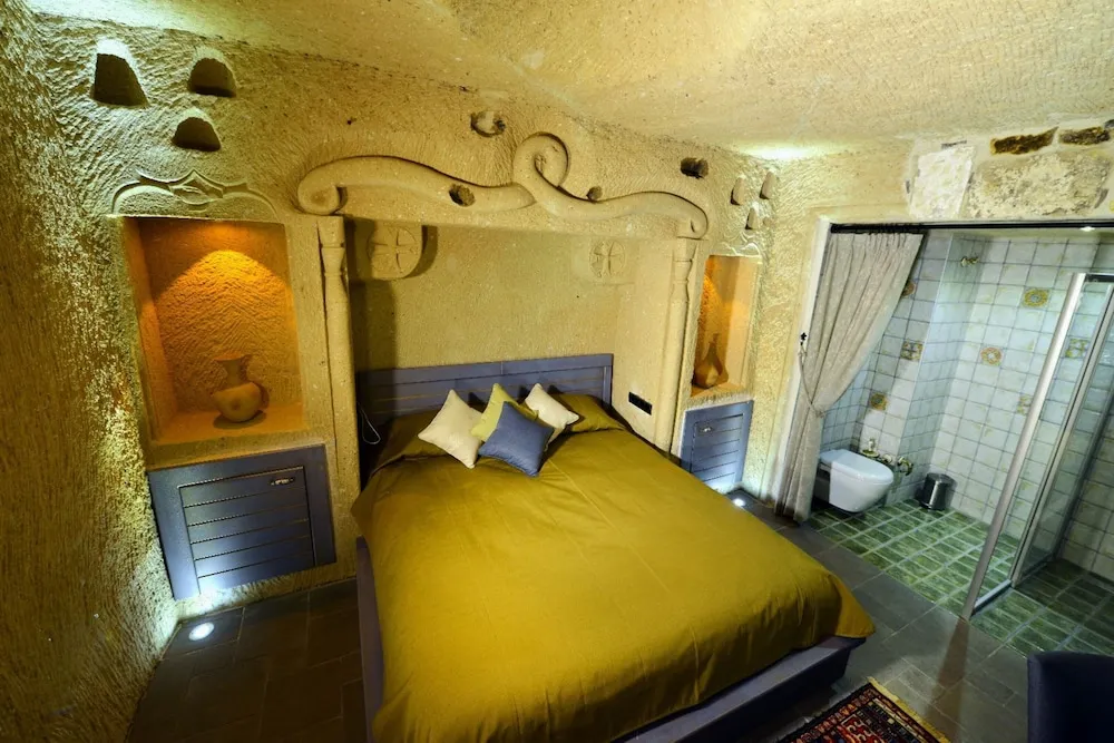 Deluxe Oda, 1 En Büyük (King) Boy Yatak