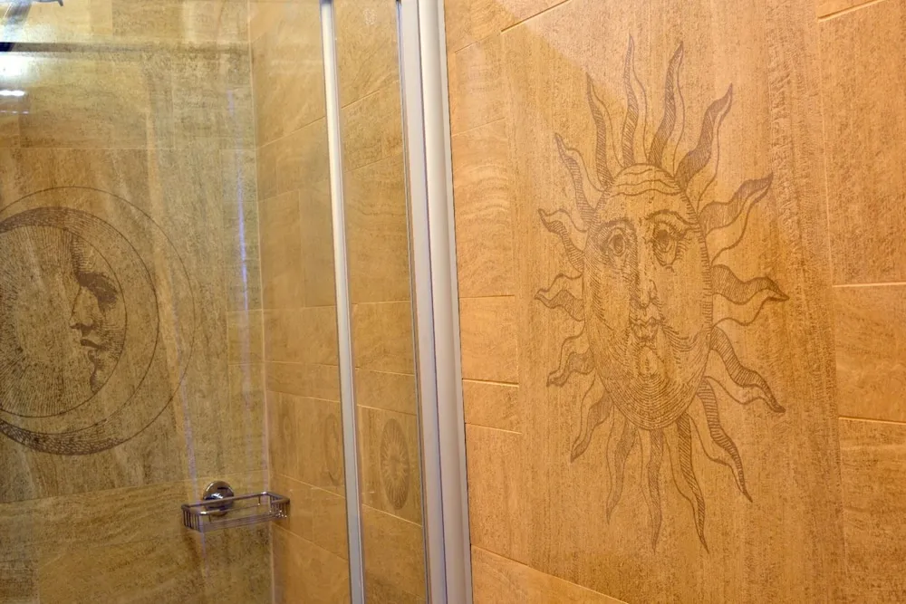 Deluxe Oda, 1 En Büyük (King) Boy Yatak