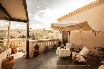 Sunak Cave Hotel