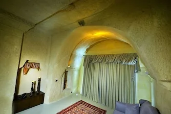 Sunak Cave Hotel