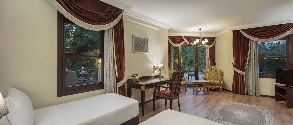 Double Twin Room