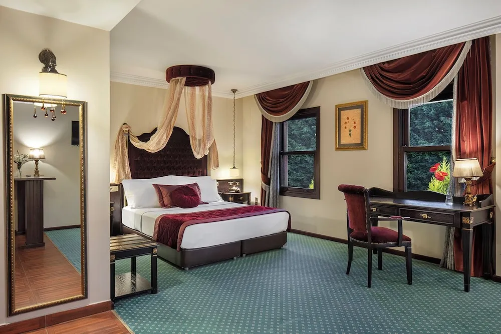 Double Twin Room