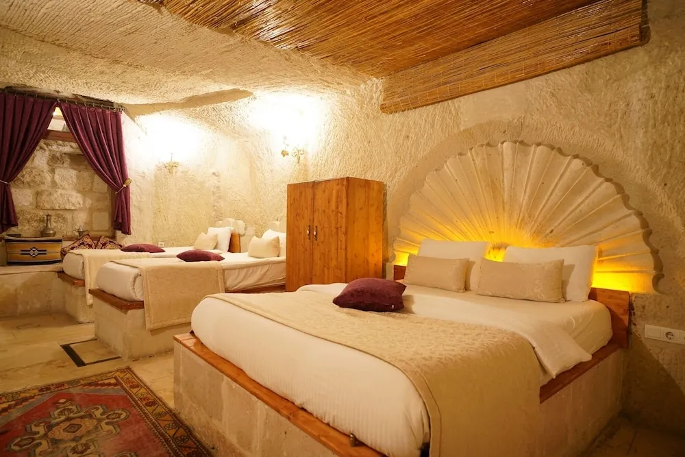ZEMHERI Quadraple Family Cave Room