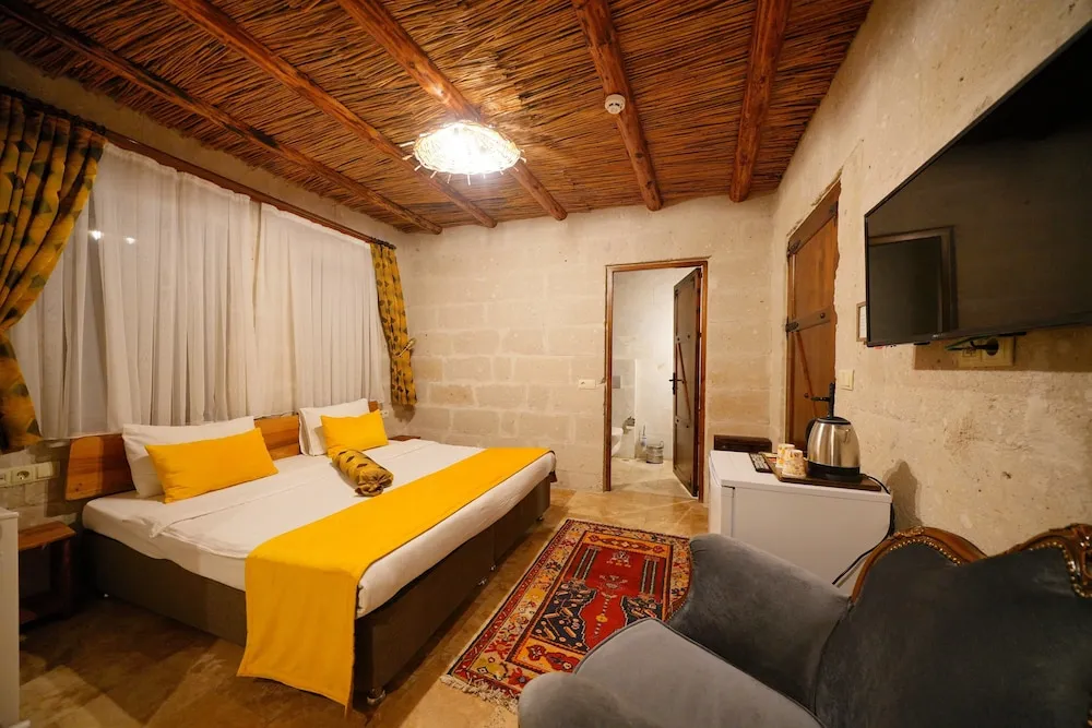 NERO Stone Double Room with Bathtub & Valley View