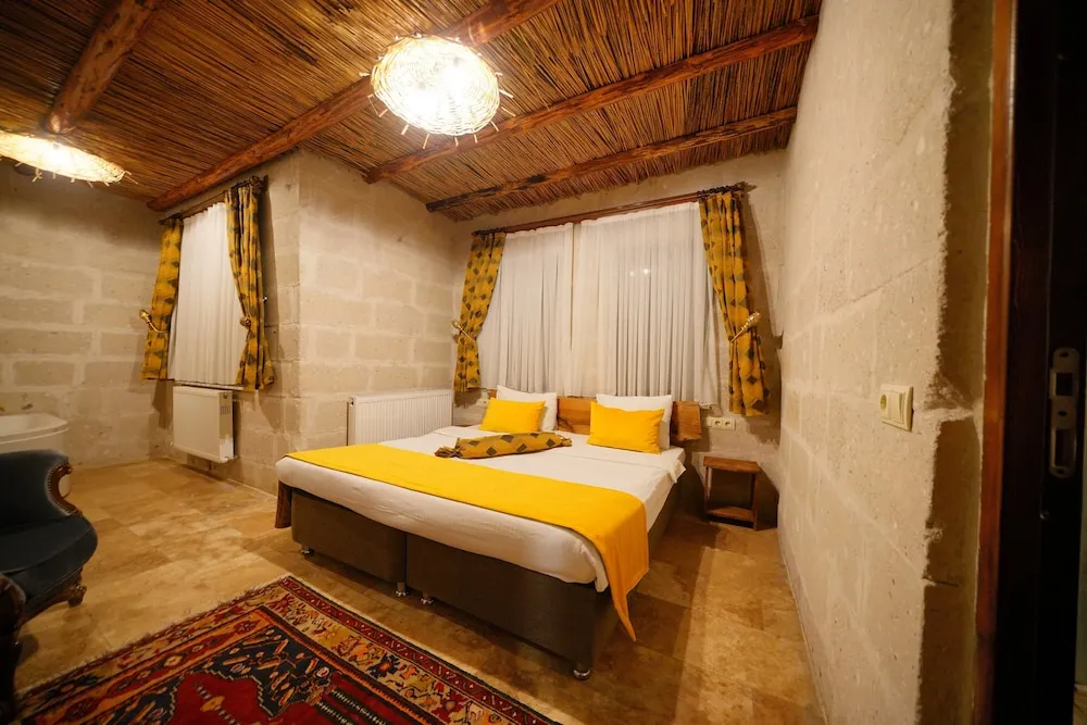 NERO Stone Double Room with Bathtub & Valley View
