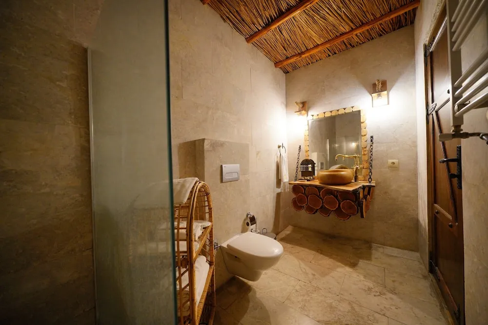 NERO Stone Double Room with Bathtub & Valley View