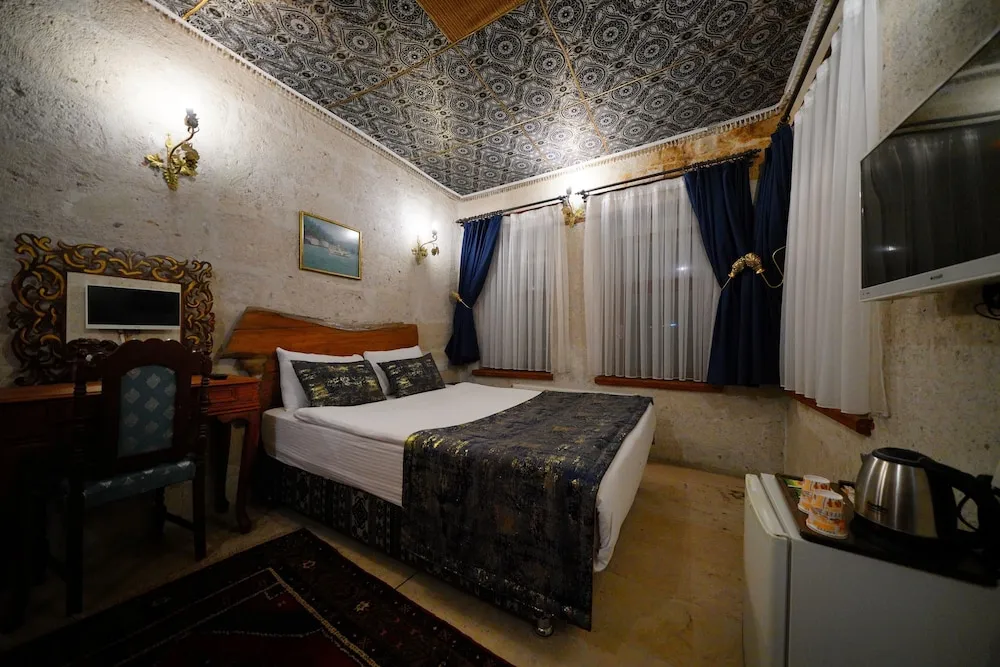 IHSAN Stone Dulexe Room with Valley View