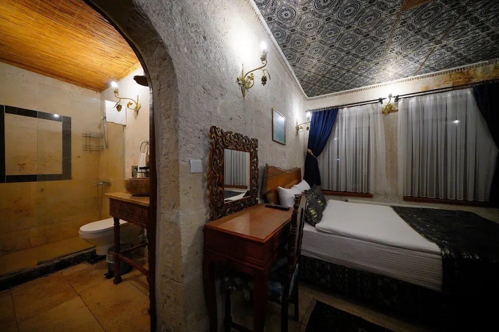 IHSAN Stone Dulexe Room with Valley View