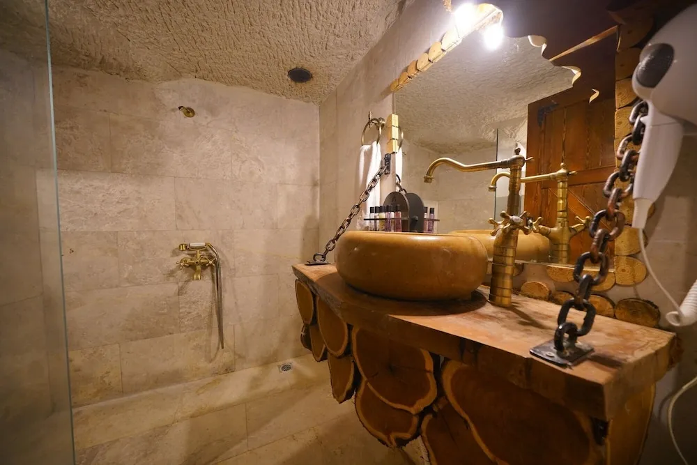 AYDEL Deluxe Cave Room with Valley View
