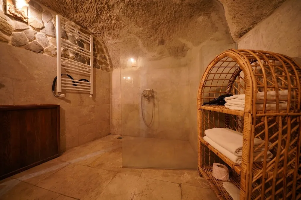 YUVA Deluxe Cave Room with Valley View