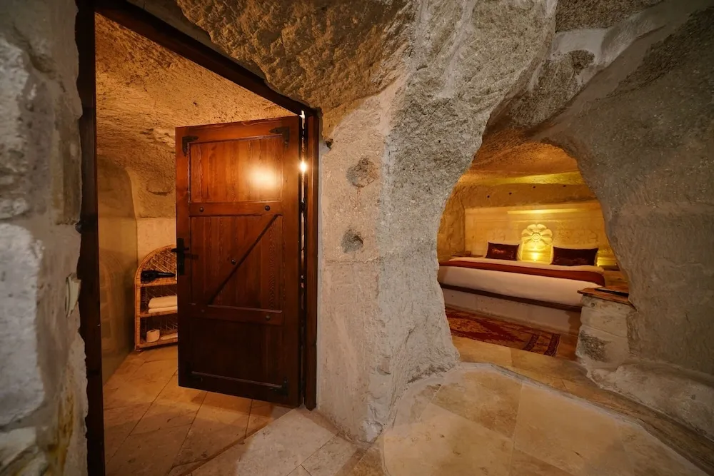 YUVA Deluxe Cave Room with Valley View