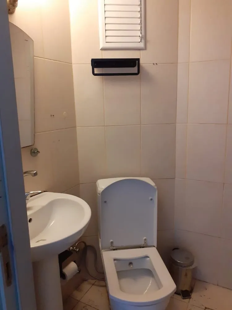 Economy Tek Büyük Yataklı Oda