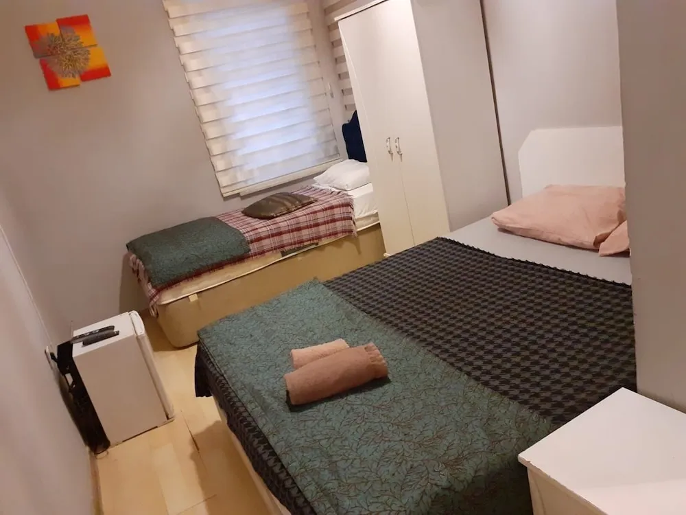 Economy Tek Büyük Yataklı Oda